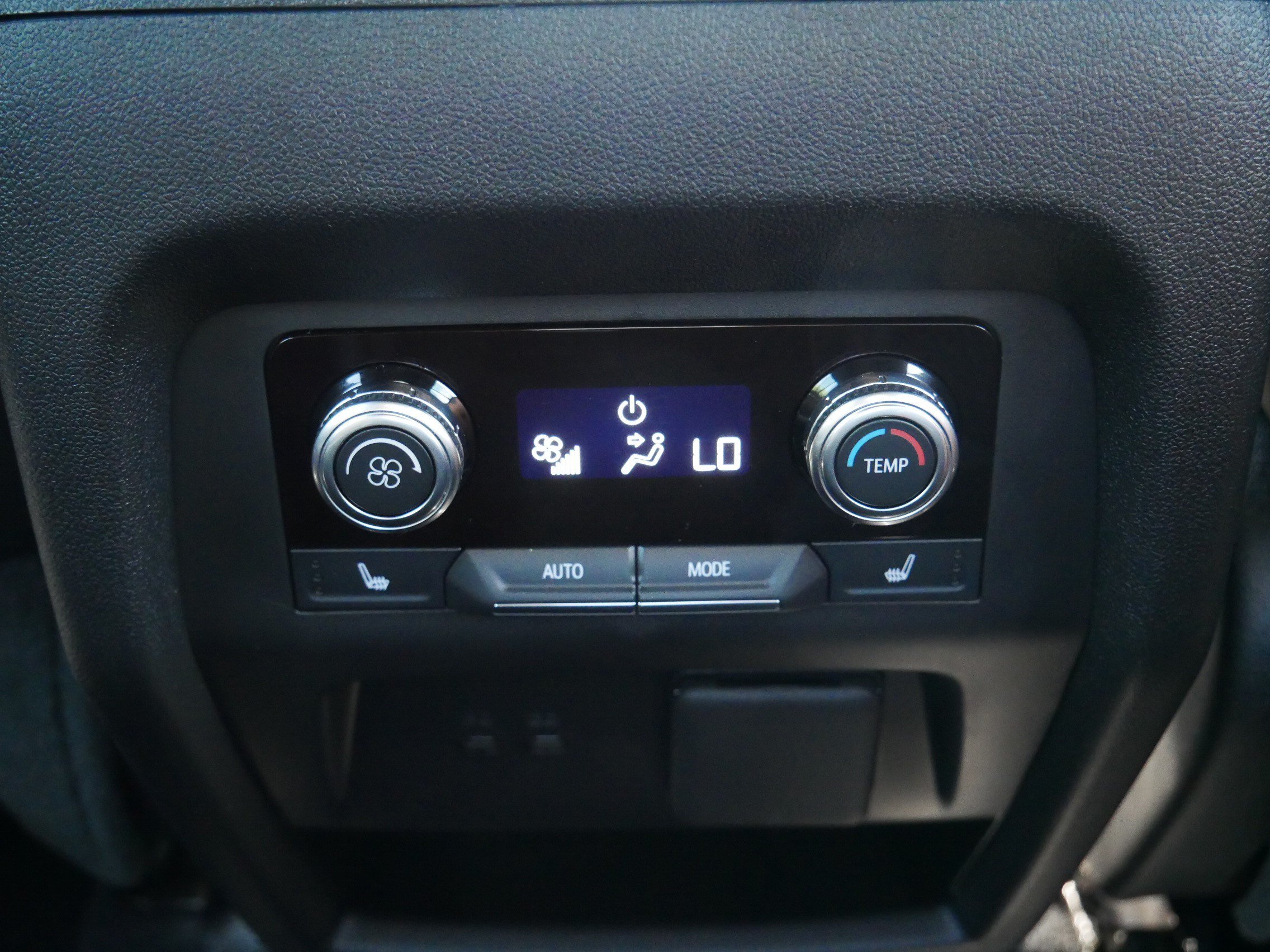 Used 2026 GMC Acadia Denali Ultimate w/ LPO, Floor Liner Package AWD/4WD image 10