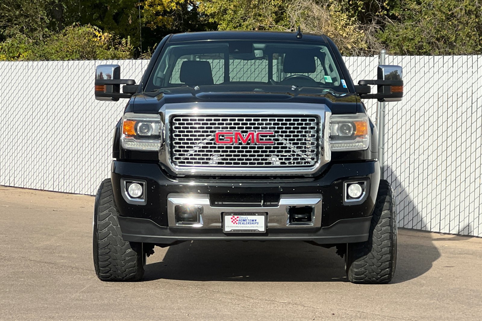 Used 2015 GMC Sierra 3500 Denali w/ Duramax Plus Package AWD/4WD image 6