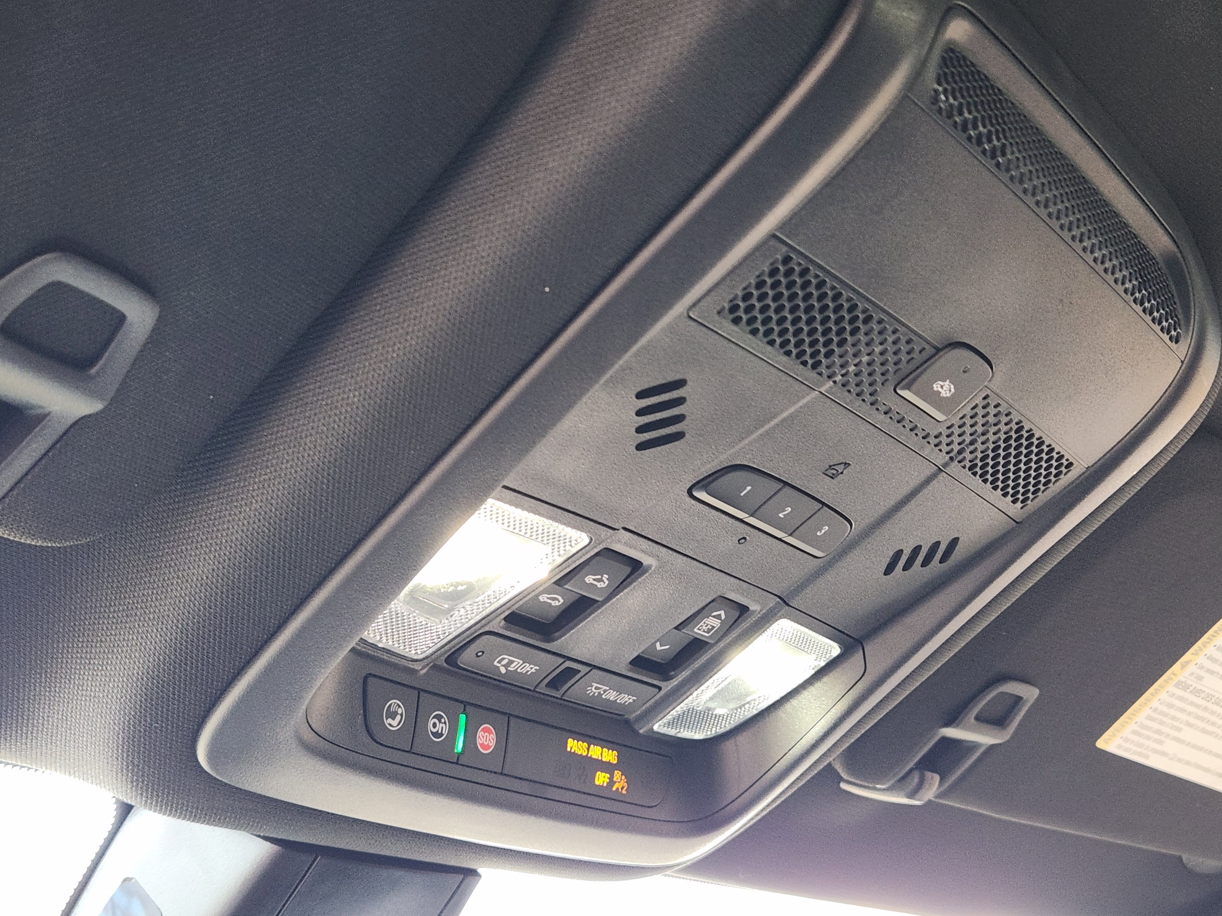 Used 2023 Cadillac XT6 Premium Luxury w/ Technology Package image 34