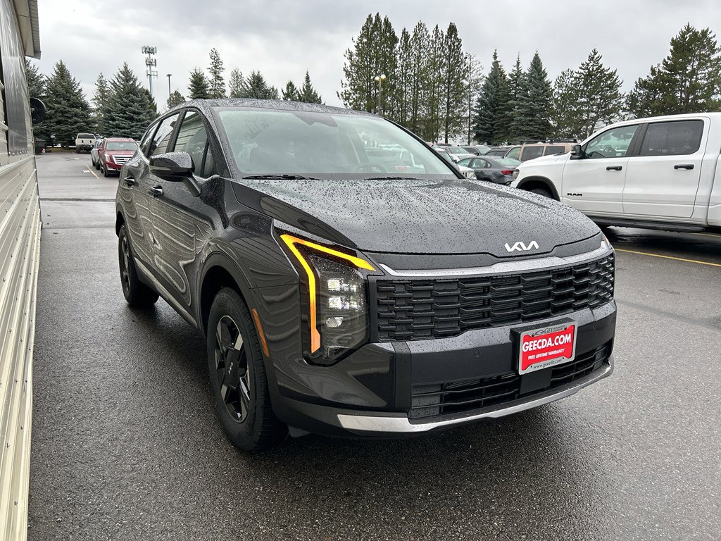 New 2026 Kia Sportage LX image 3
