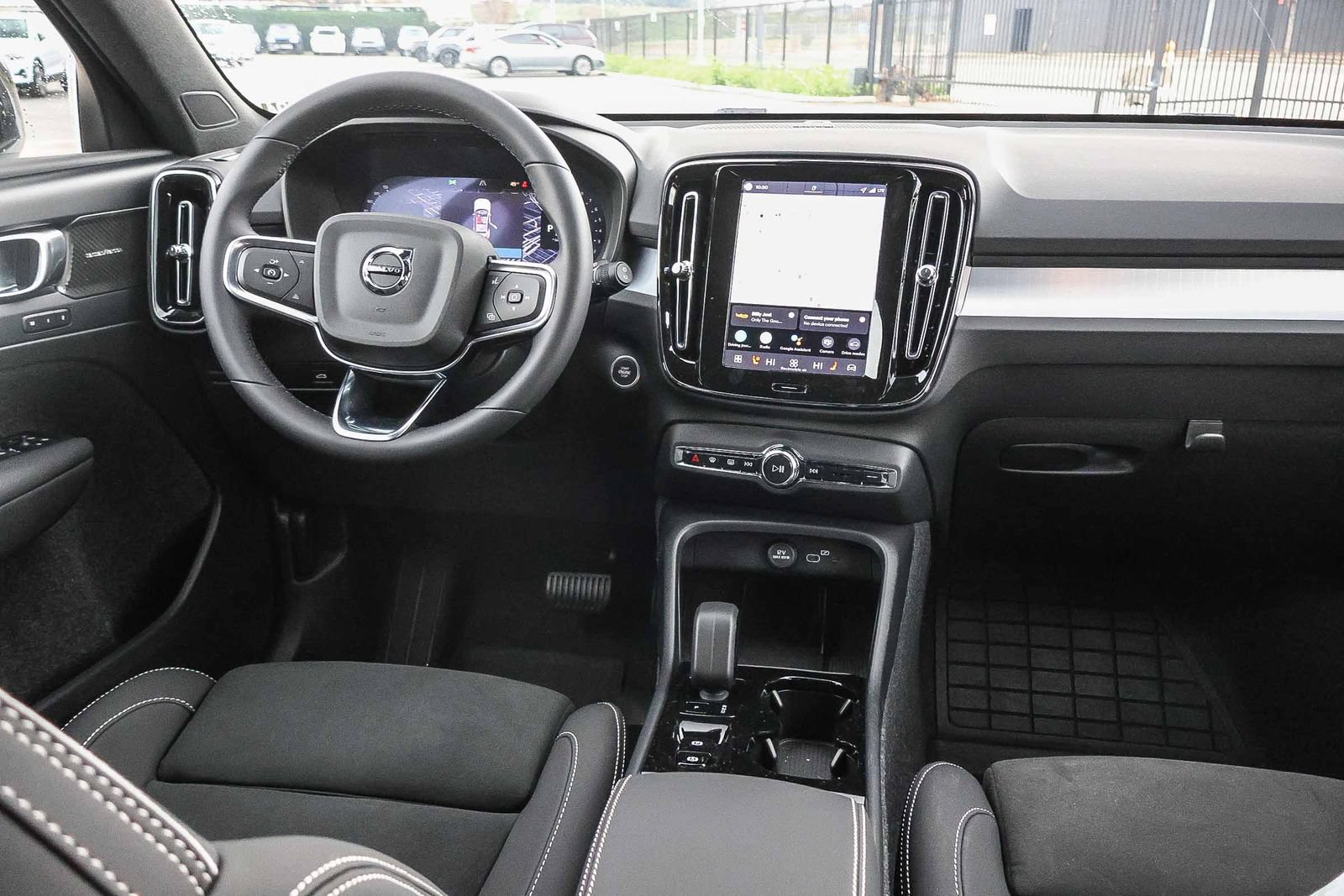 New 2026 Volvo XC40 B5 Ultra w/ Climate Package AWD/4WD image 21