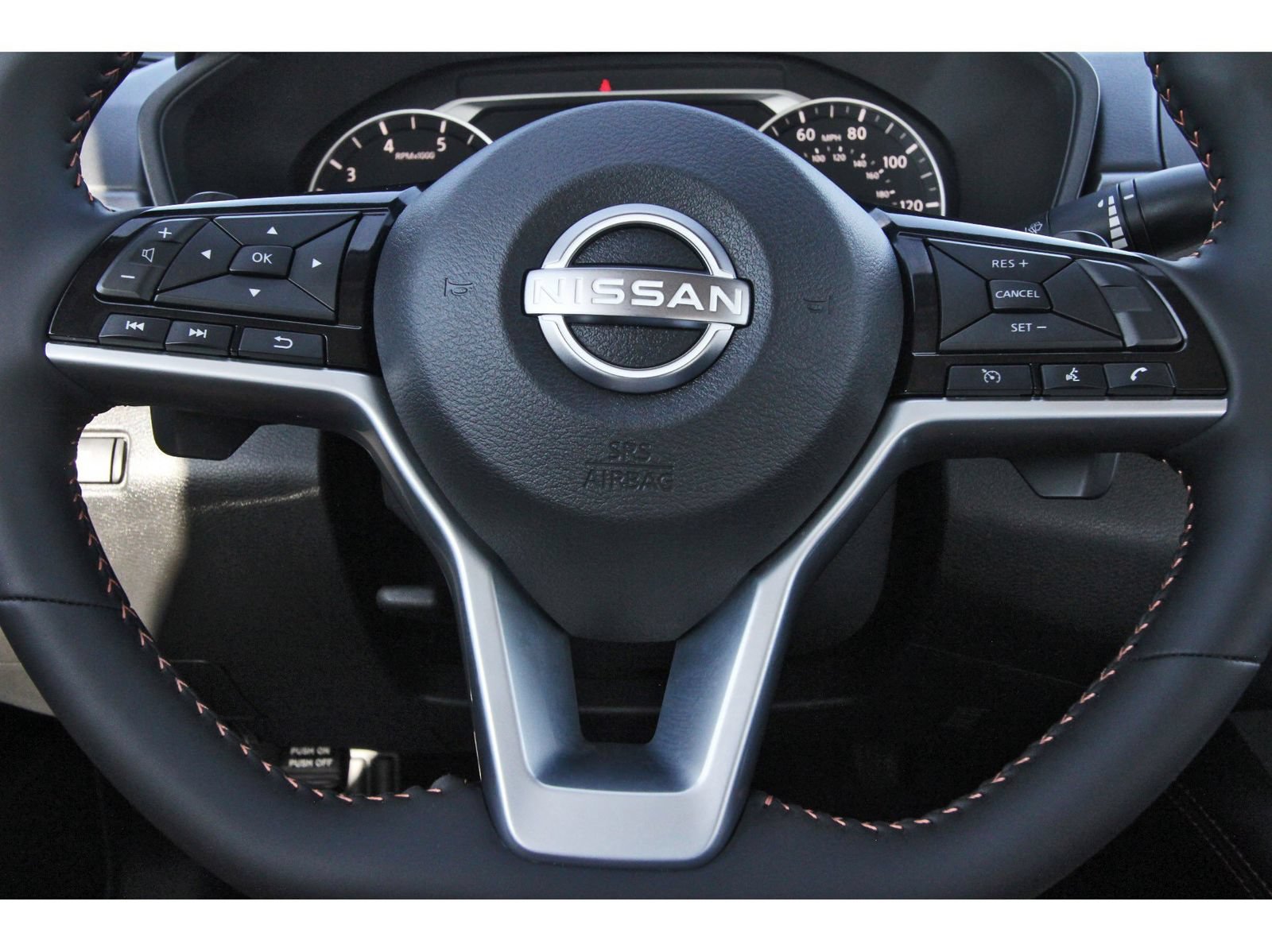 Certified 2025 Nissan Altima 2.5 SR FWD image 17