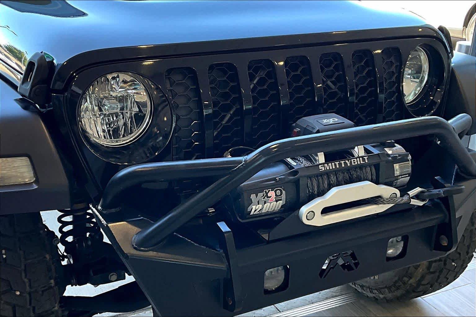Used 2020 Jeep Gladiator Sport w/ Quick Order Package 24S AWD/4WD image 29
