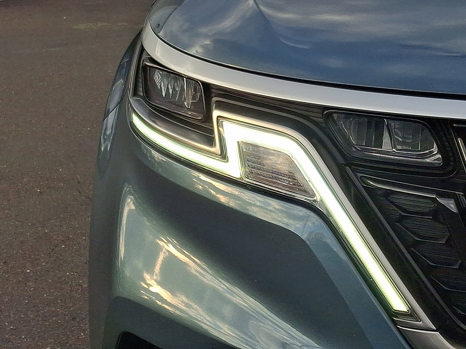 Certified 2023 Kia Carnival EX image 9