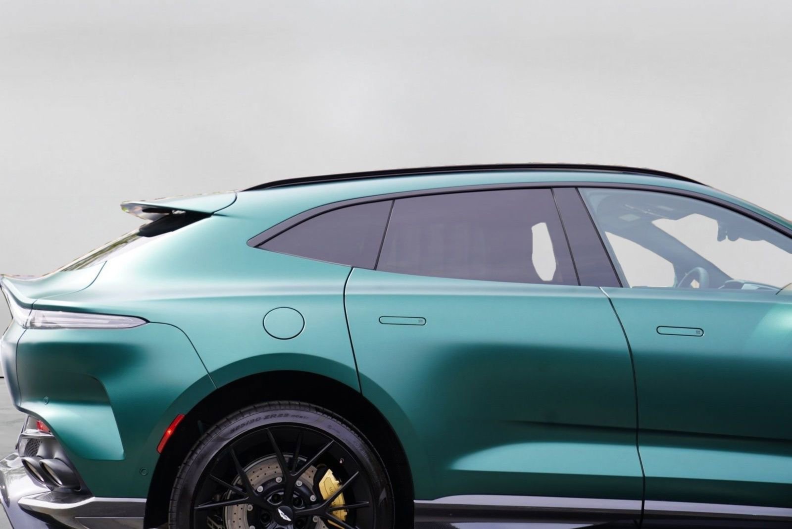 Used 2025 Aston Martin DBX 707 AWD/4WD image 17