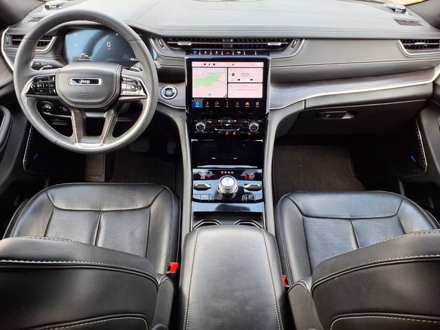 Used 2022 Jeep Grand Cherokee Overland image 11