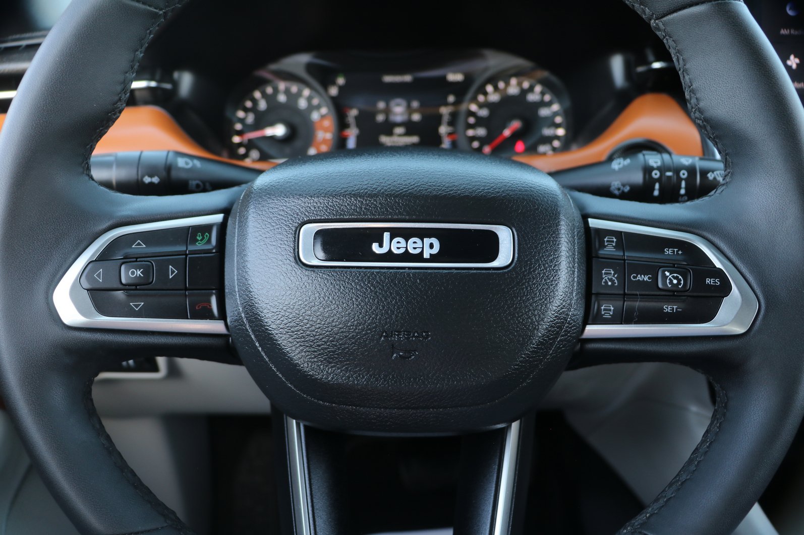 Used 2024 Jeep Compass Limited AWD/4WD image 17