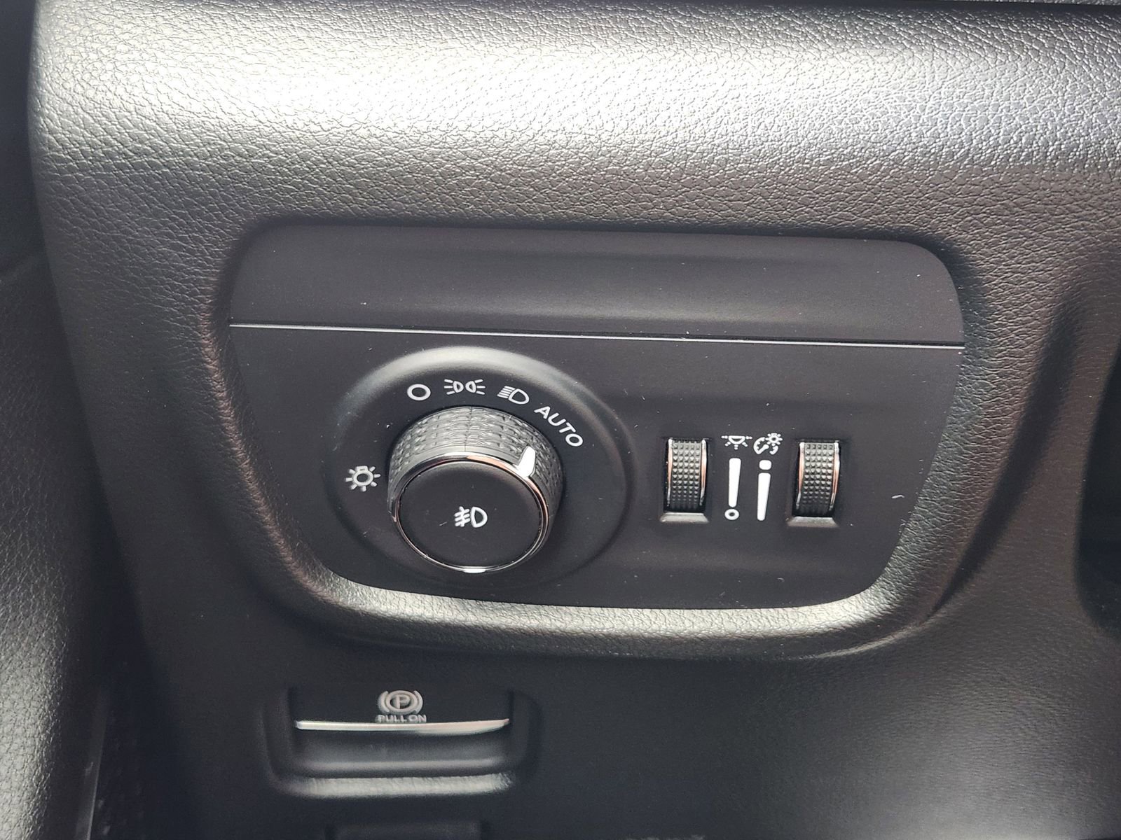 Used 2024 Jeep Grand Cherokee Overland image 24