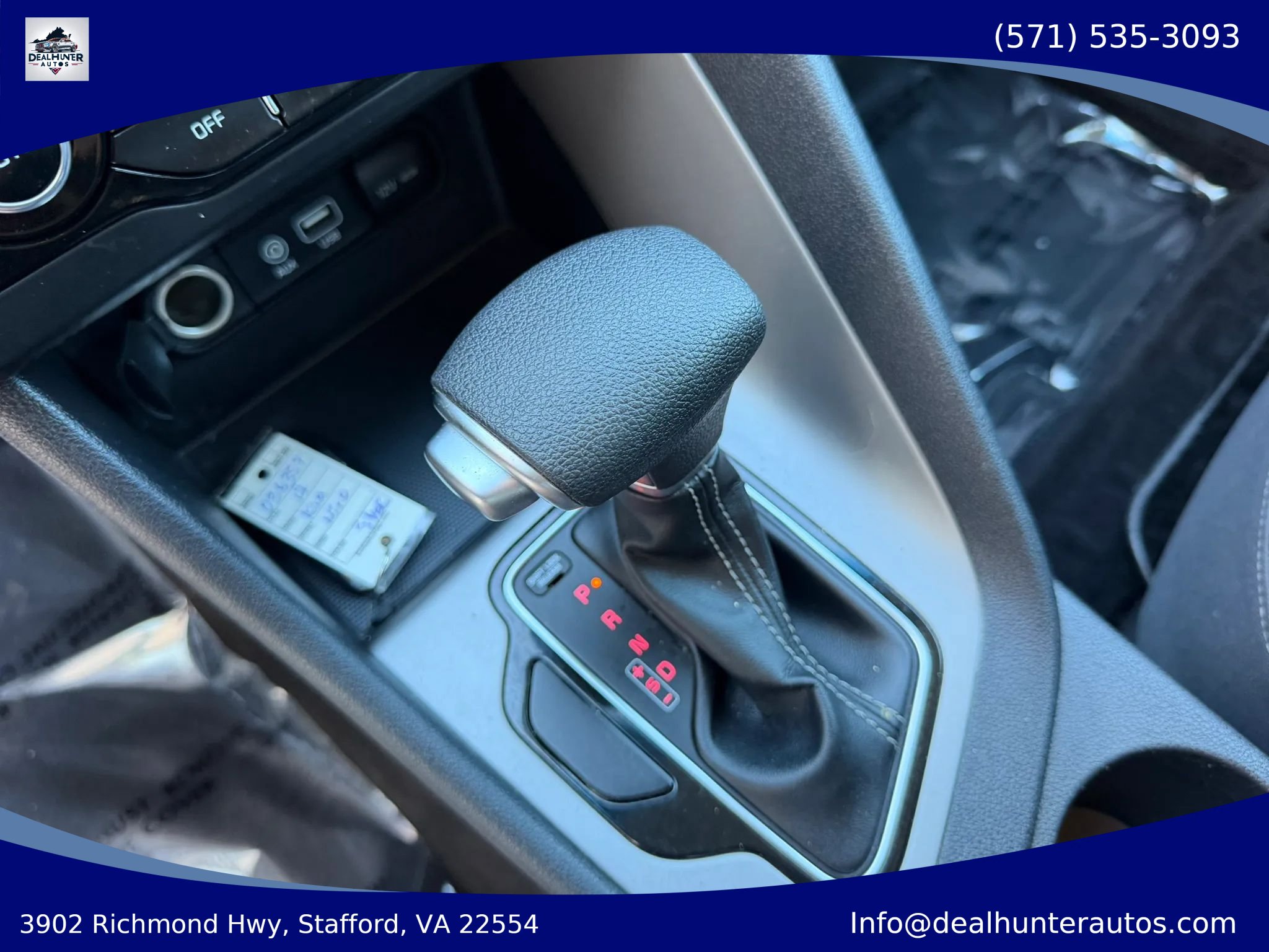 Used 2017 Kia Niro LX FWD image 26