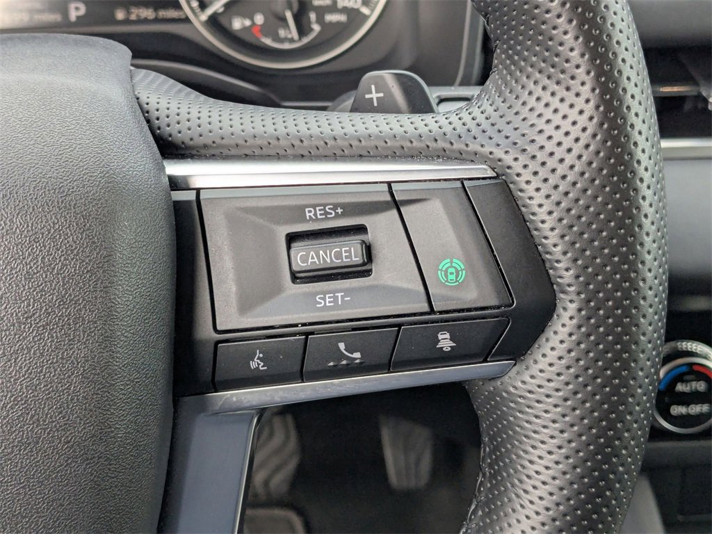 Used 2025 Mitsubishi Outlander SE image 19