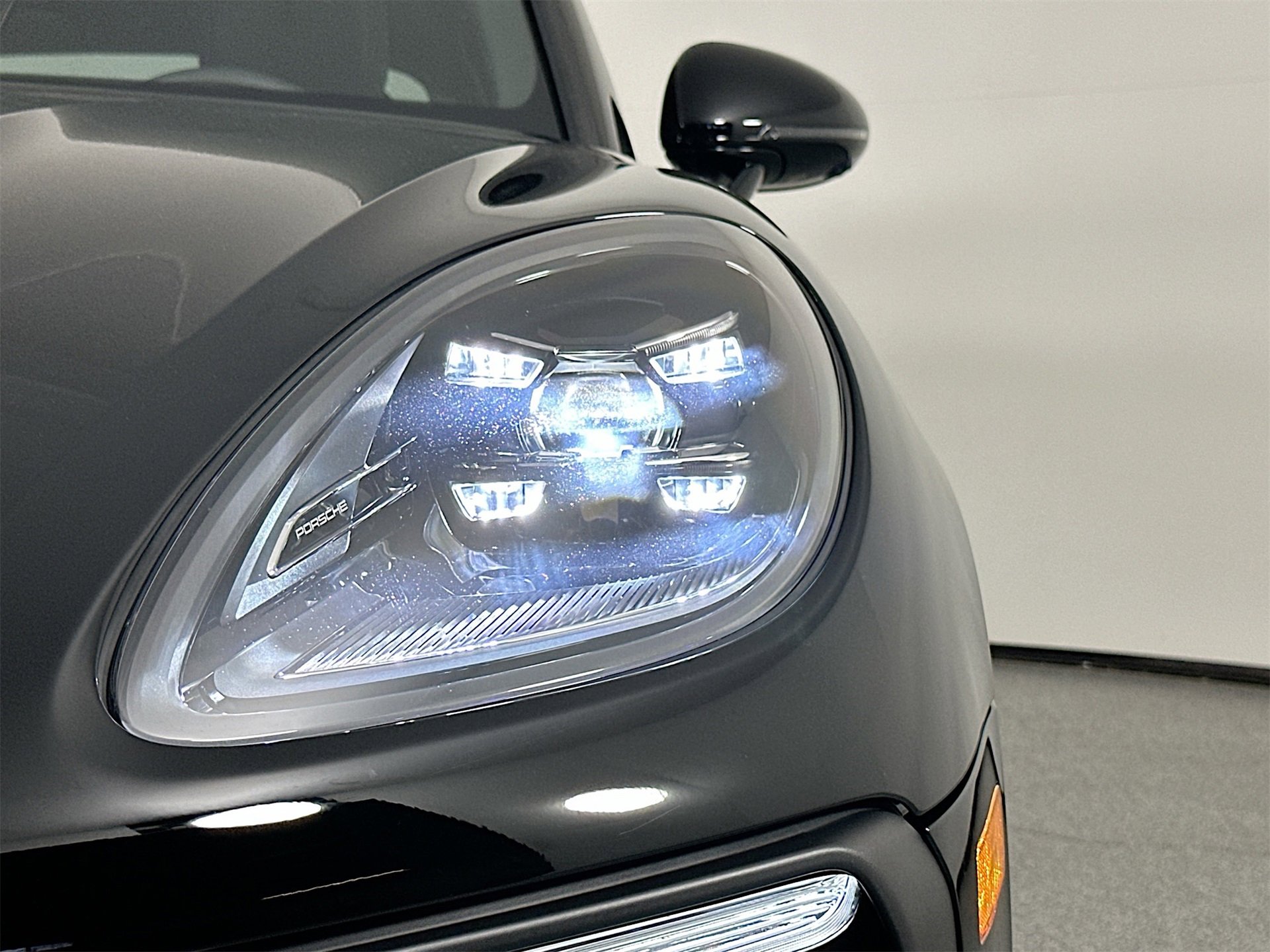 New 2026 Porsche Macan image 15