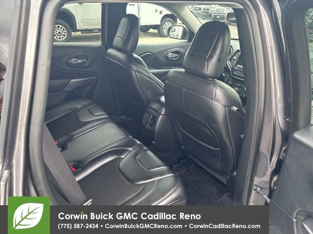 Used 2019 Jeep Cherokee Latitude Plus w/ Comfort/Convenience Group image 24