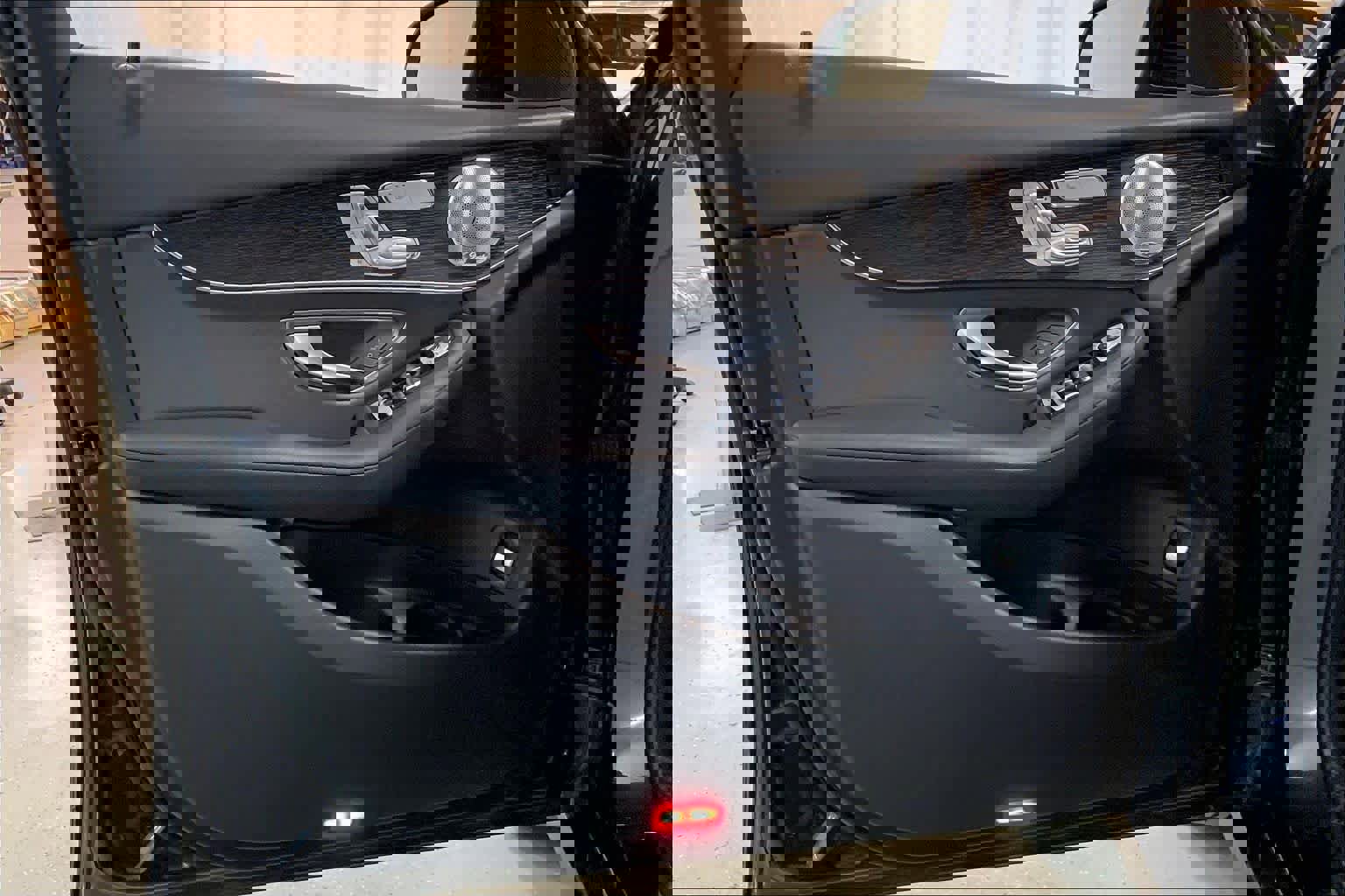 Used 2021 Mercedes-Benz GLC 300 4MATIC image 22