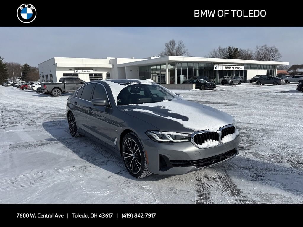 Used 2023 BMW 530e xDrive w/ Premium Package image 1