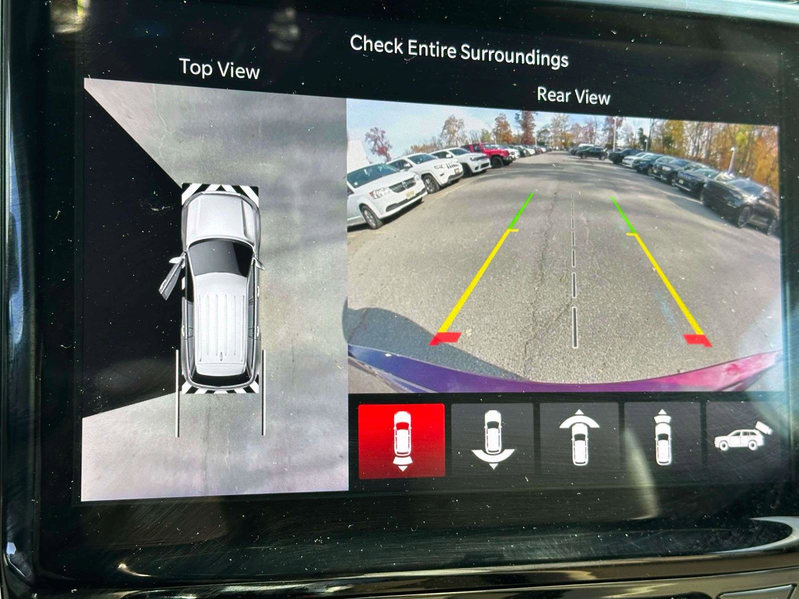 Used 2024 Jeep Grand Cherokee Limited w/ Luxury Tech Group II image 24