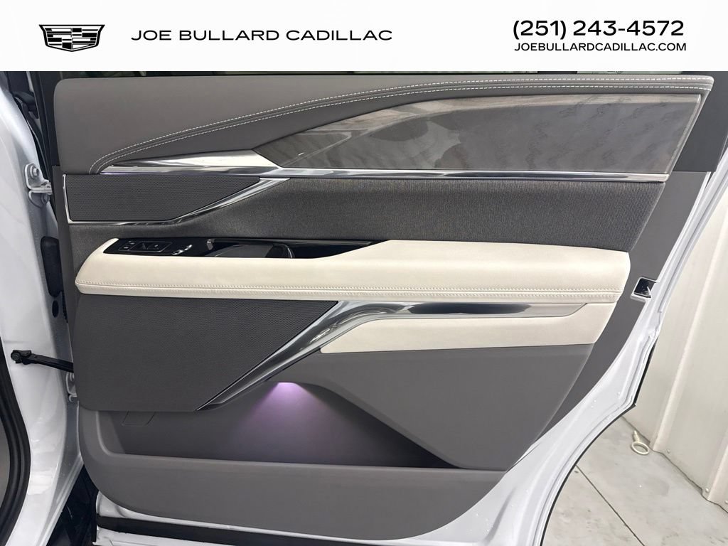 New 2026 Cadillac Escalade IQL Luxury w/ LPO, Floor Liner Package AWD/4WD image 21