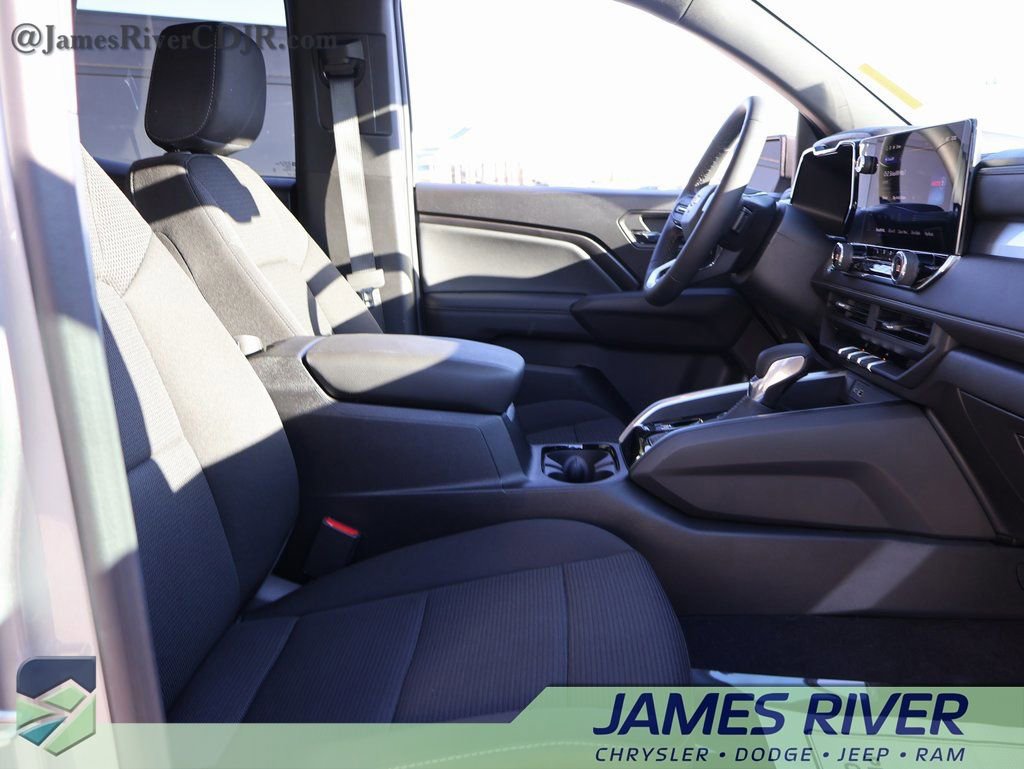 Used 2026 Chevrolet Colorado LT w/ Advanced Trailering Package image 9