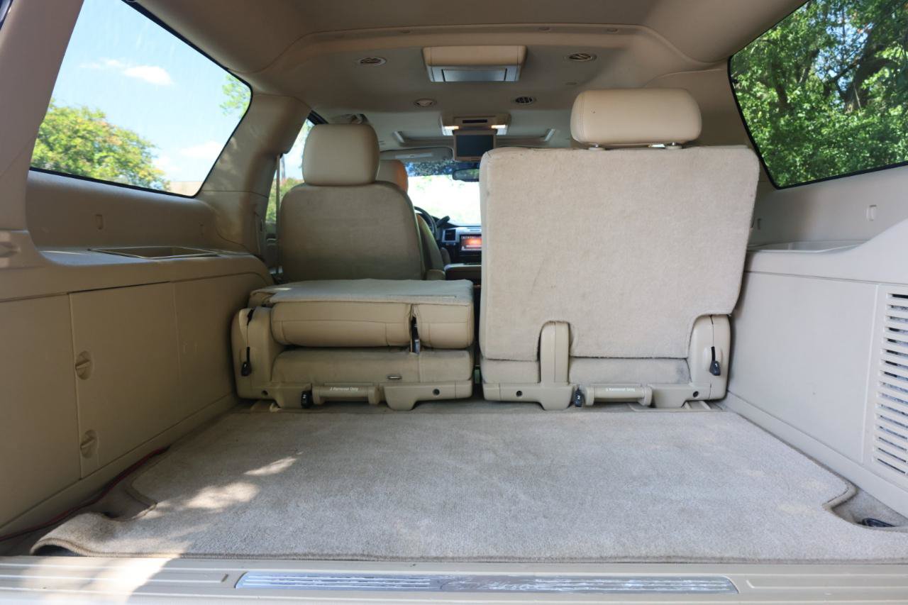 Used 2012 Cadillac Escalade ESV Premium AWD/4WD image 38