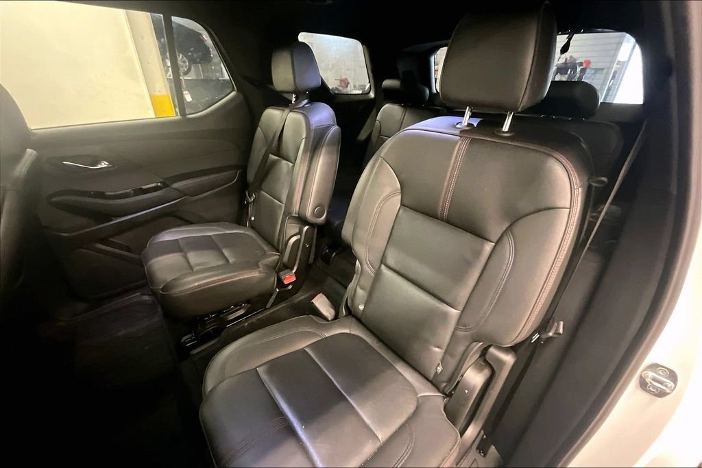 Used 2023 Chevrolet Traverse RS w/ LPO, Floor Liner Package AWD/4WD image 22