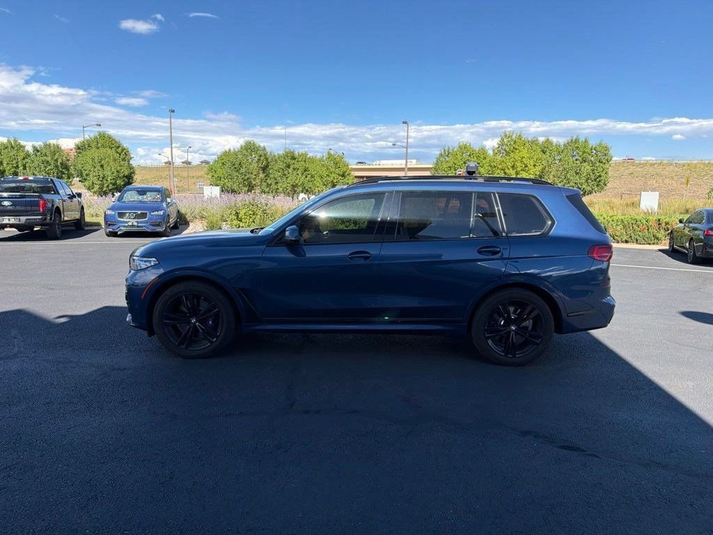 Used 2021 BMW X7 xDrive40i w/ M Sport Package AWD/4WD image 2