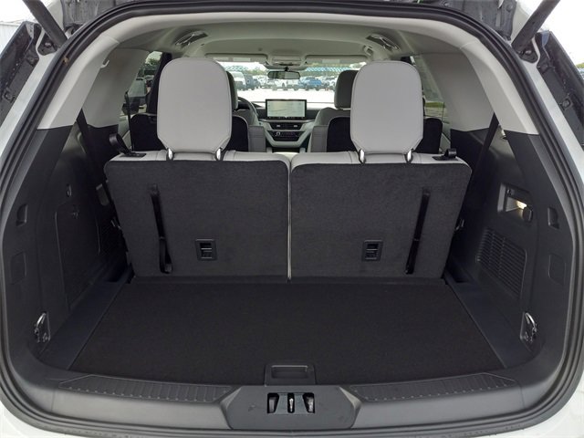 New 2026 Ford Explorer Active image 11