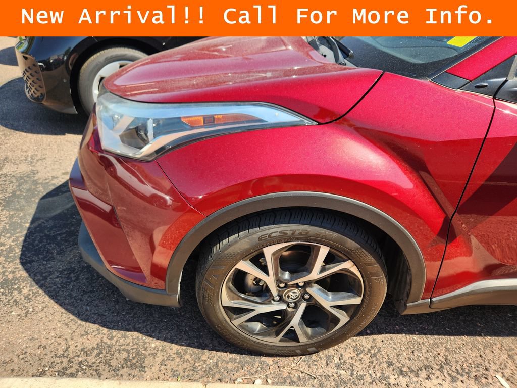 Used 2018 Toyota C-HR XLE FWD image 6