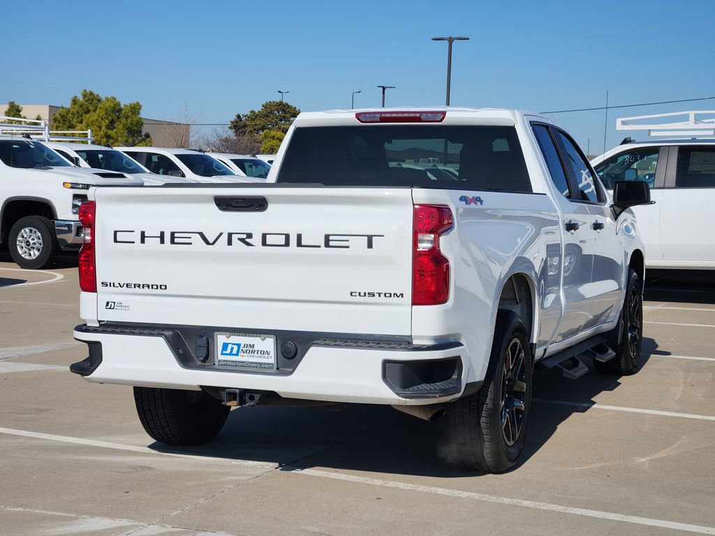 Used 2025 Chevrolet Silverado 1500 Custom w/ LPO, Dark Essentials Package image 10