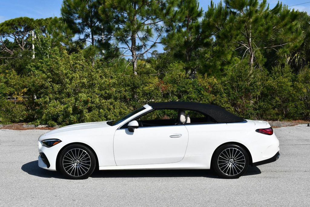 Used 2024 Mercedes-Benz CLE 450 4MATIC Cabriolet image 33