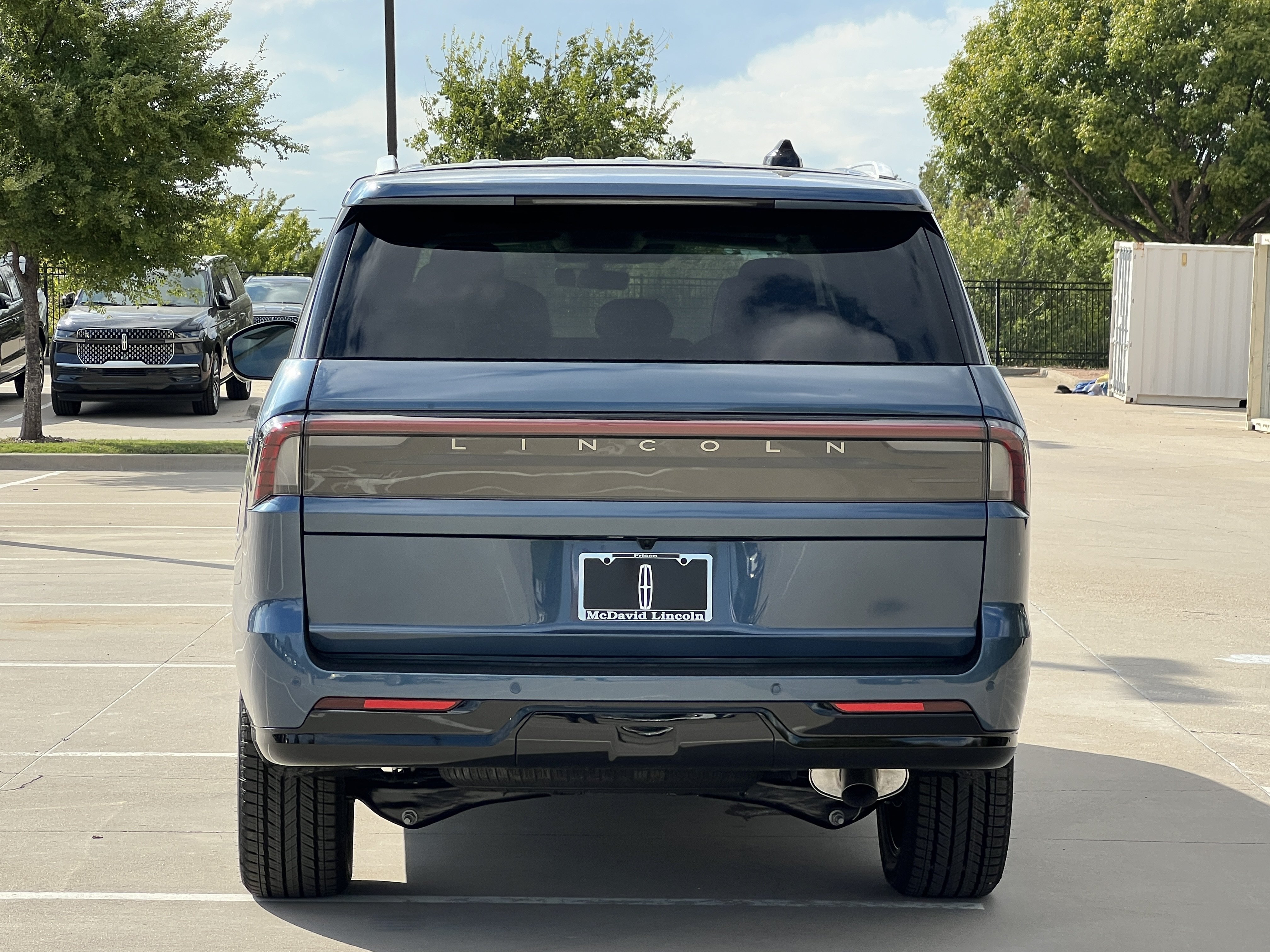 New 2027 Lincoln Navigator Reserve AWD/4WD image 8