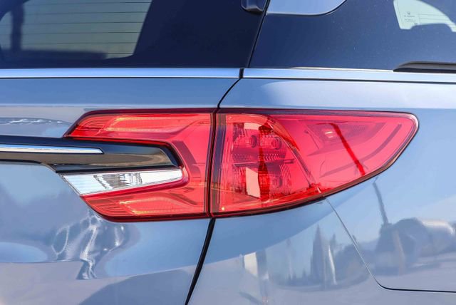 Certified 2024 Honda Odyssey Touring image 9