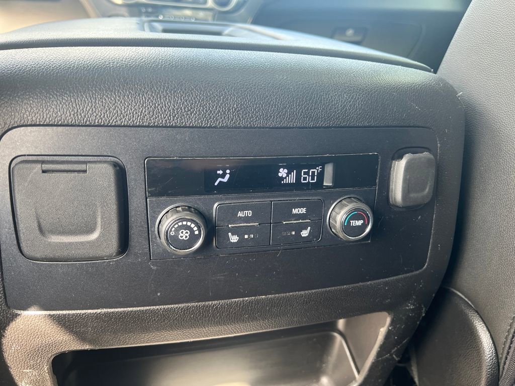 Used 2019 Chevrolet Suburban Premier image 28