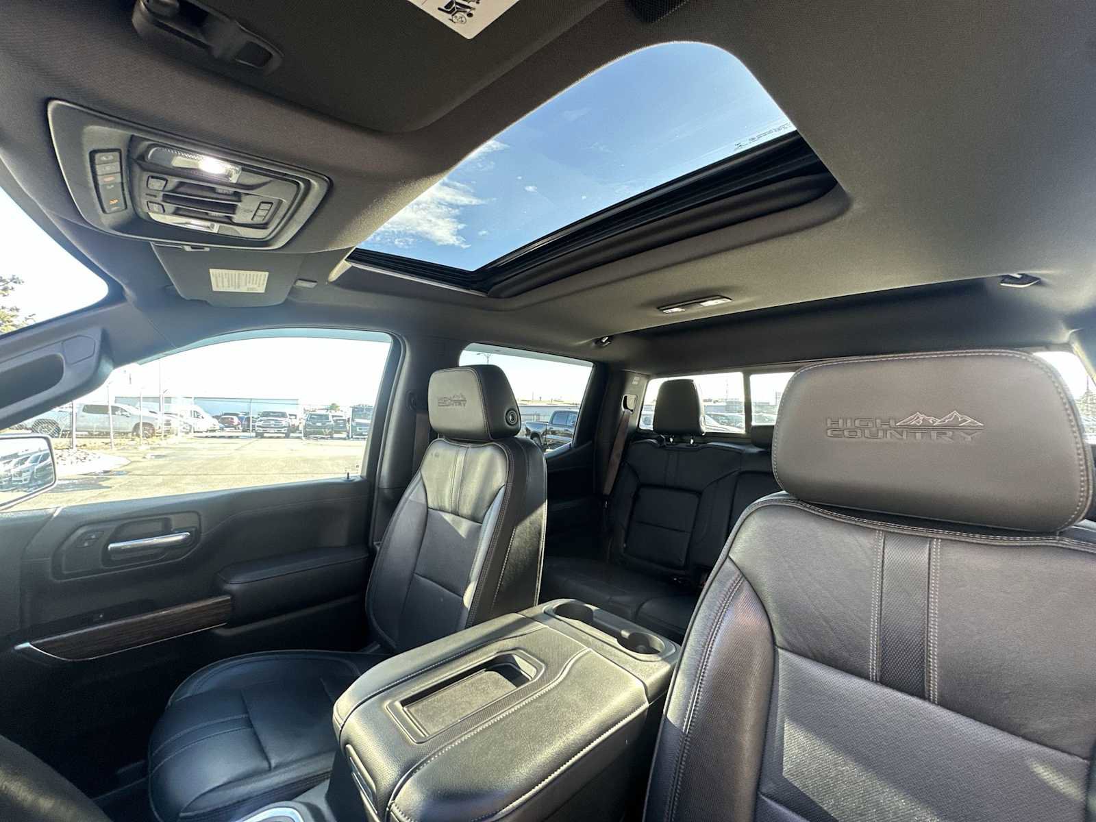 Used 2019 Chevrolet Silverado 1500 High Country w/ Technology Package AWD/4WD image 16
