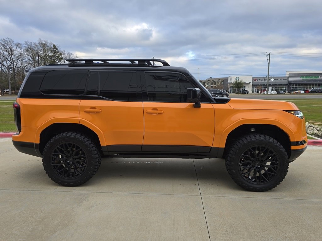 Used 2025 Lexus GX 550 w/ Accessory Package (Z1) image 6