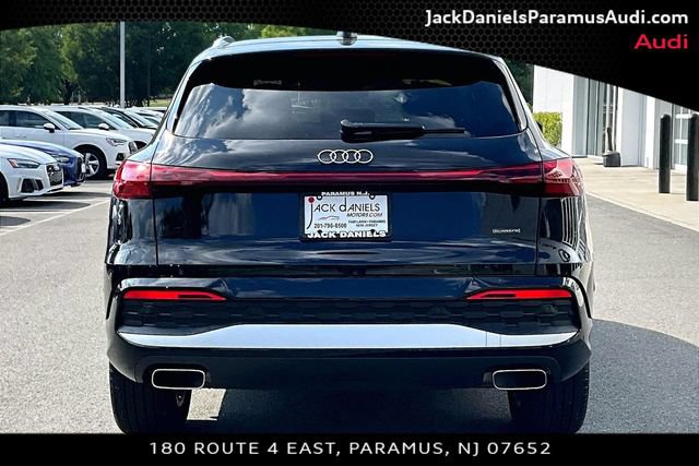 Used 2025 Audi Q5 Premium w/ Convenience Package AWD/4WD image 4