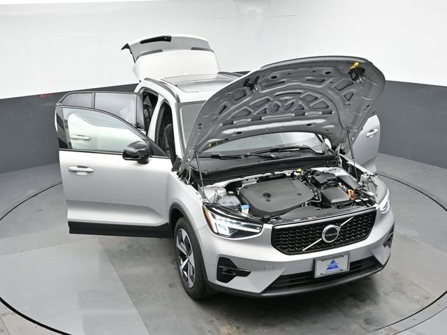 Used 2023 Volvo XC40 B5 Plus w/ Driver Assist Package image 49