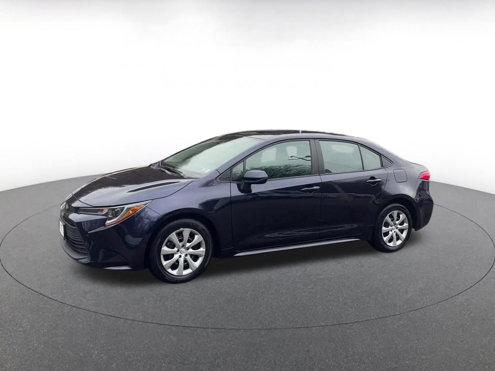 Used 2025 Toyota Corolla LE image 8