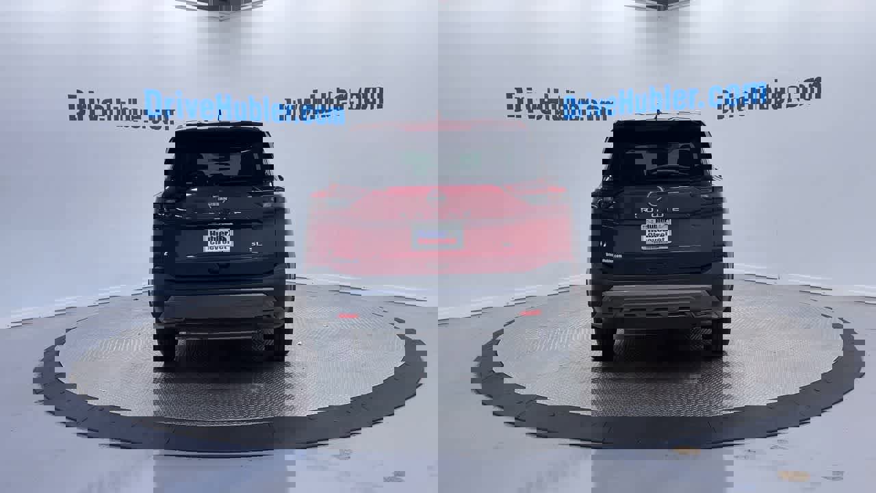 Used 2023 Nissan Rogue SL w/ SL Premium Package image 3