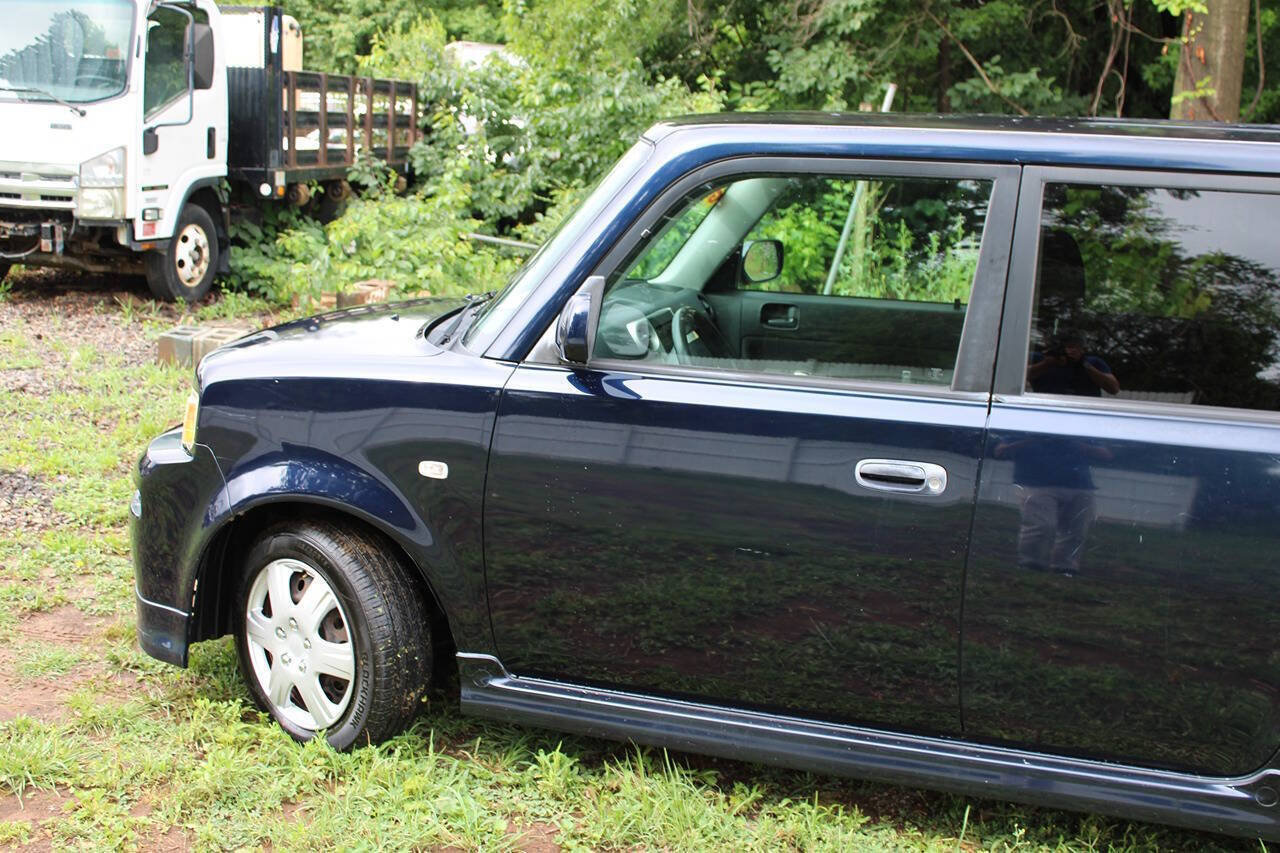 Used 2005 Scion xB FWD image 11