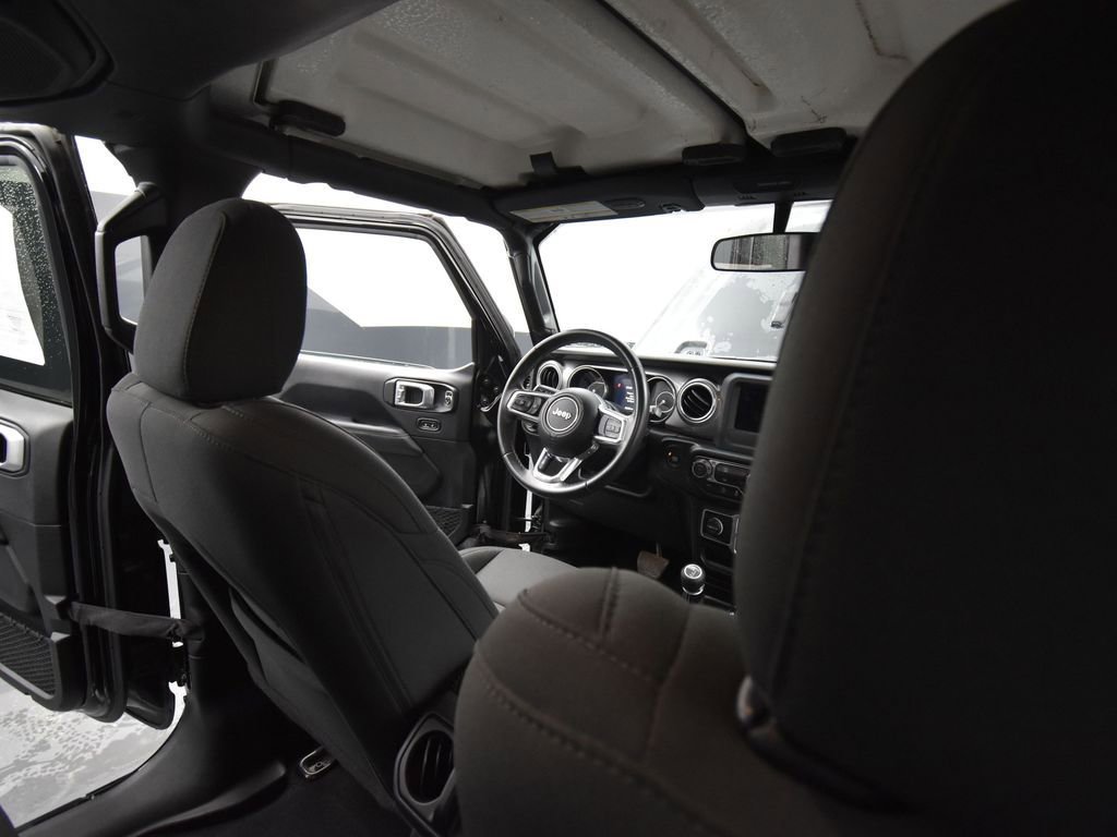 Used 2019 Jeep Wrangler Unlimited Sahara image 19