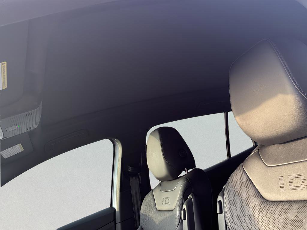 Used 2021 Volkswagen ID.4 Pro S image 25