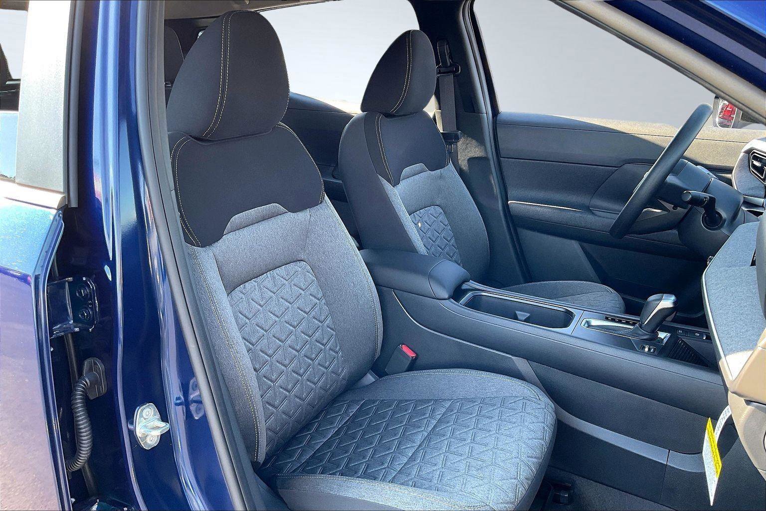 New 2026 Nissan Kicks SV w/ SV Premium Package FWD image 9