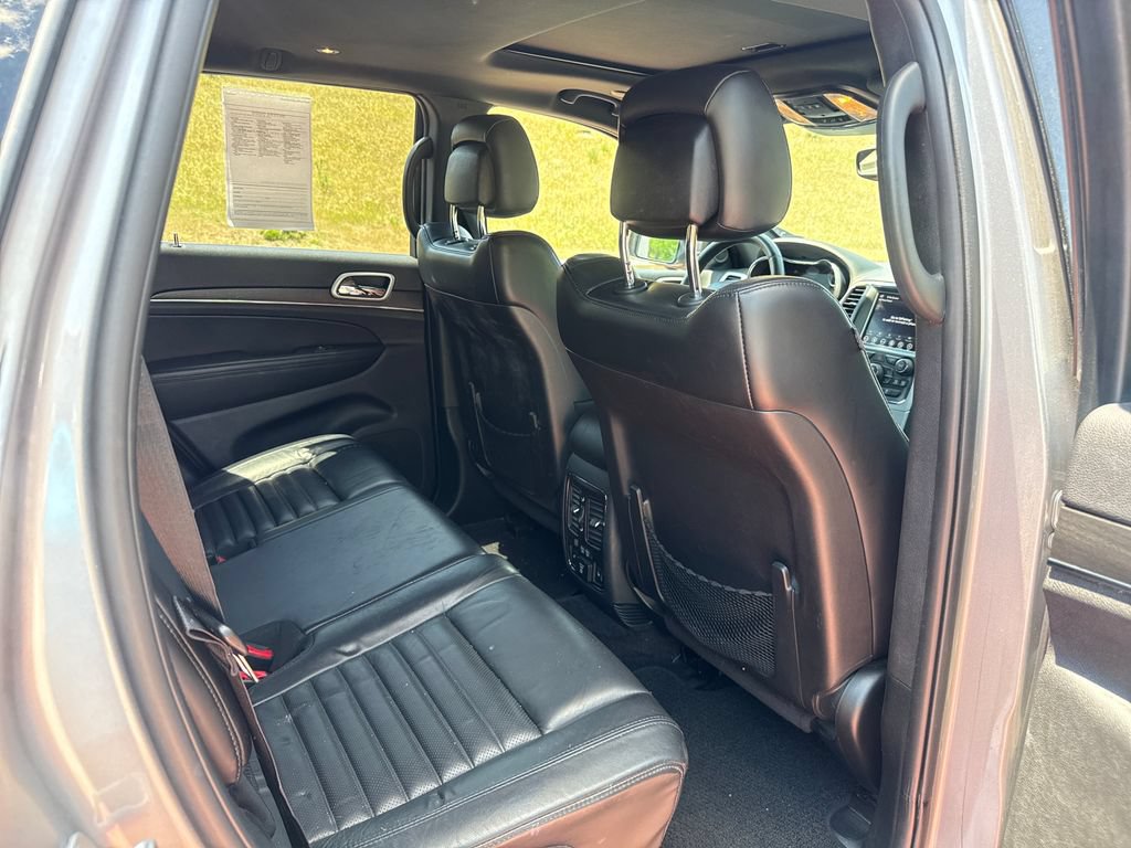 Used 2018 Jeep Grand Cherokee Limited AWD/4WD image 23