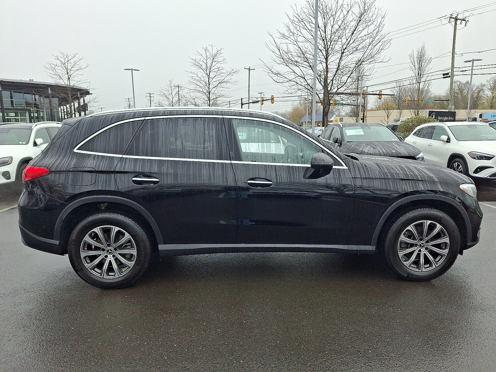 Certified 2025 Mercedes-Benz GLC 300 4MATIC image 7