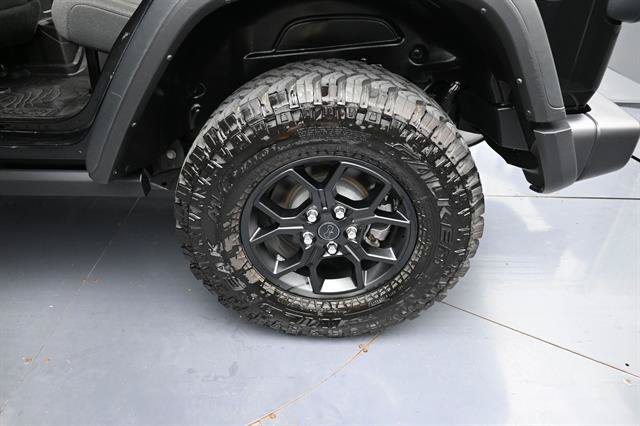 Used 2025 Jeep Wrangler Unlimited Sport AWD/4WD image 21