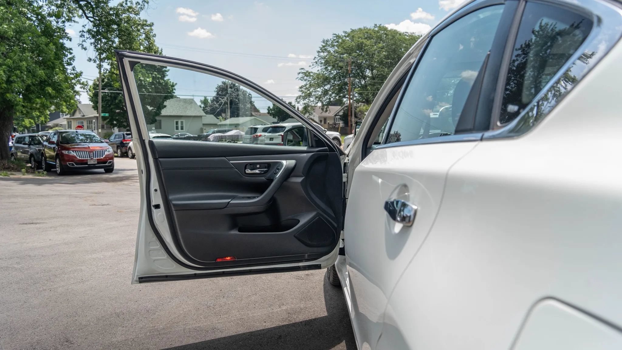 Used 2018 Nissan Altima 2.5 SL FWD image 13