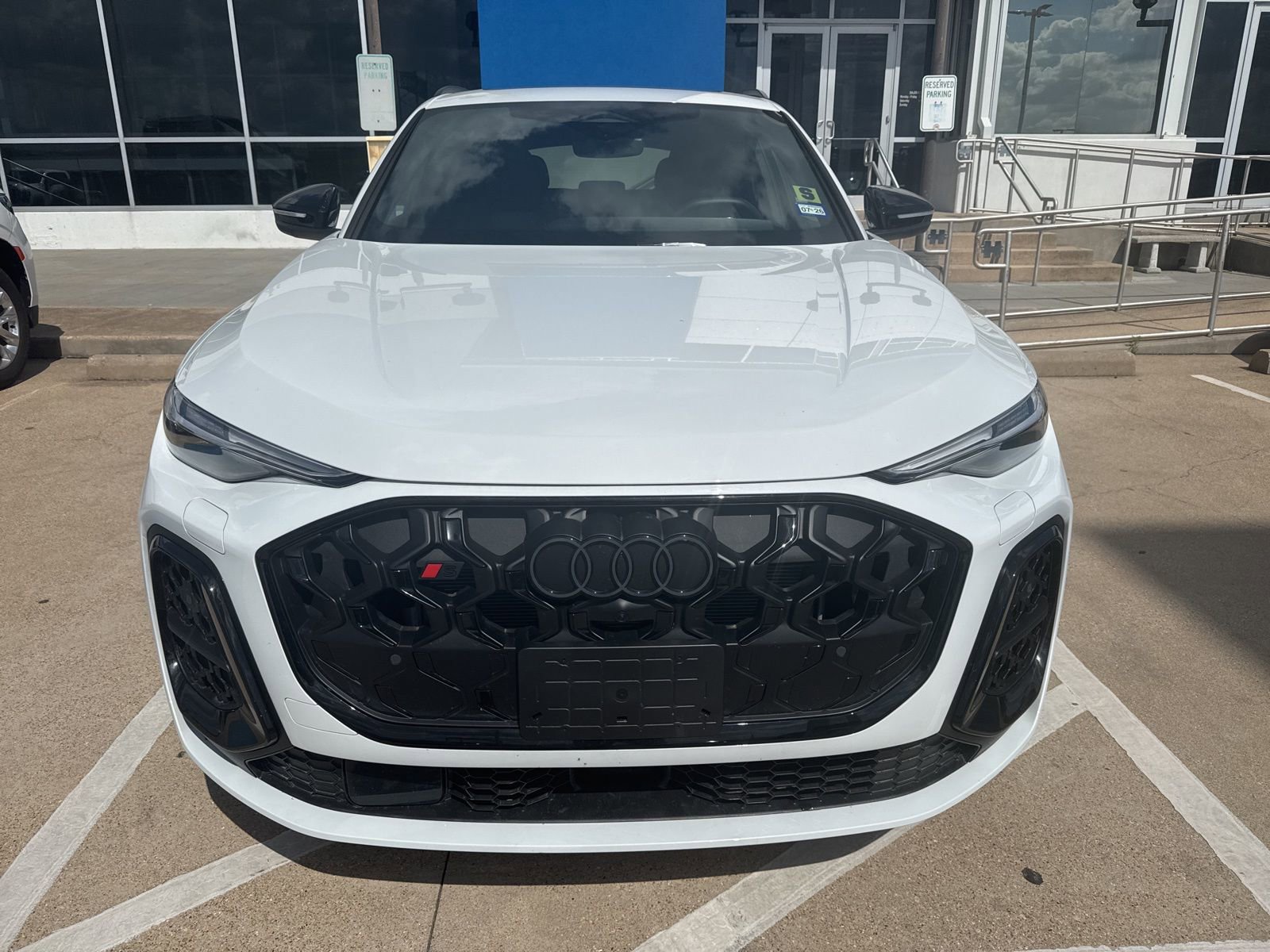 Used 2025 Audi SQ5 Premium Plus image 2