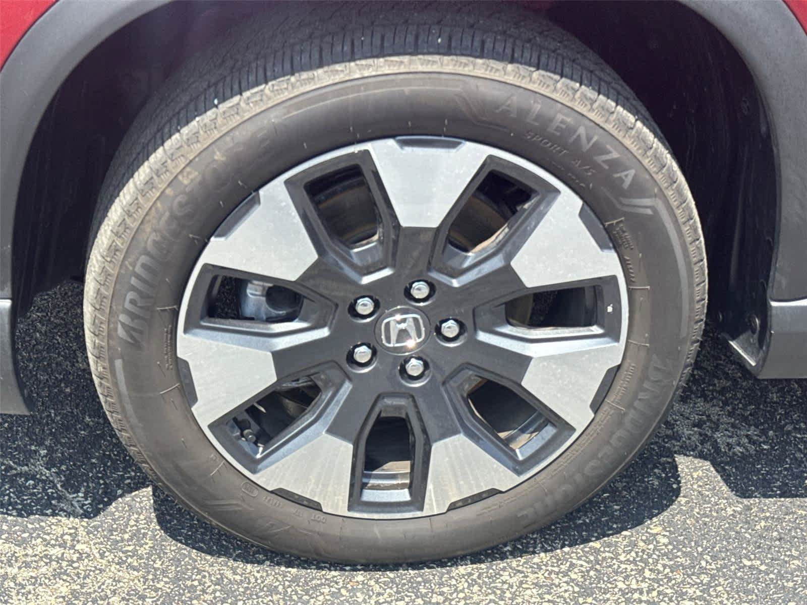 Used 2026 Honda Pilot Touring image 11