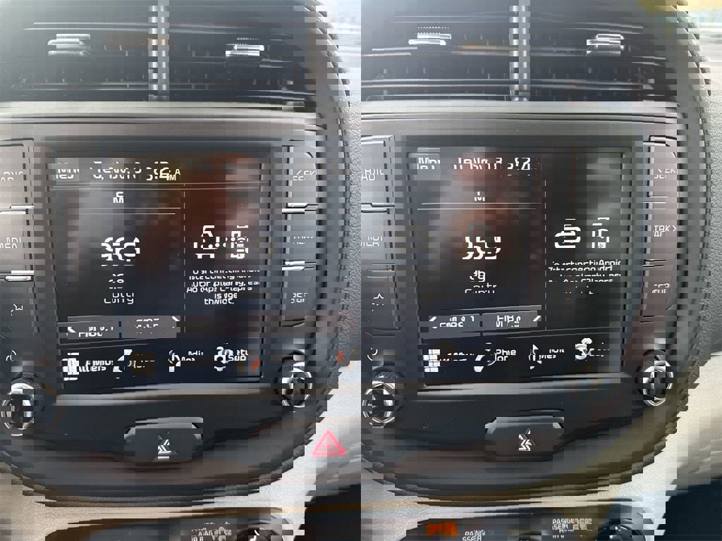 New 2025 Kia Soul LX image 12