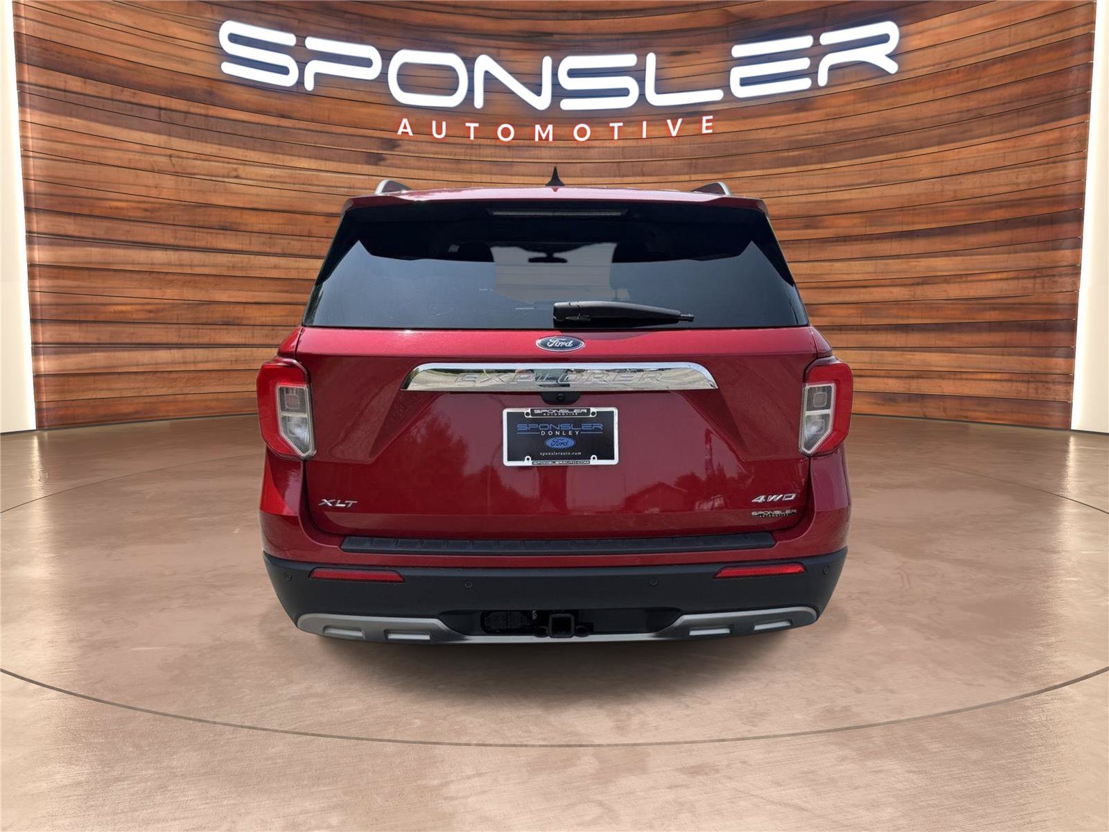Used 2023 Ford Explorer XLT w/ Equipment Group 202A AWD/4WD image 6