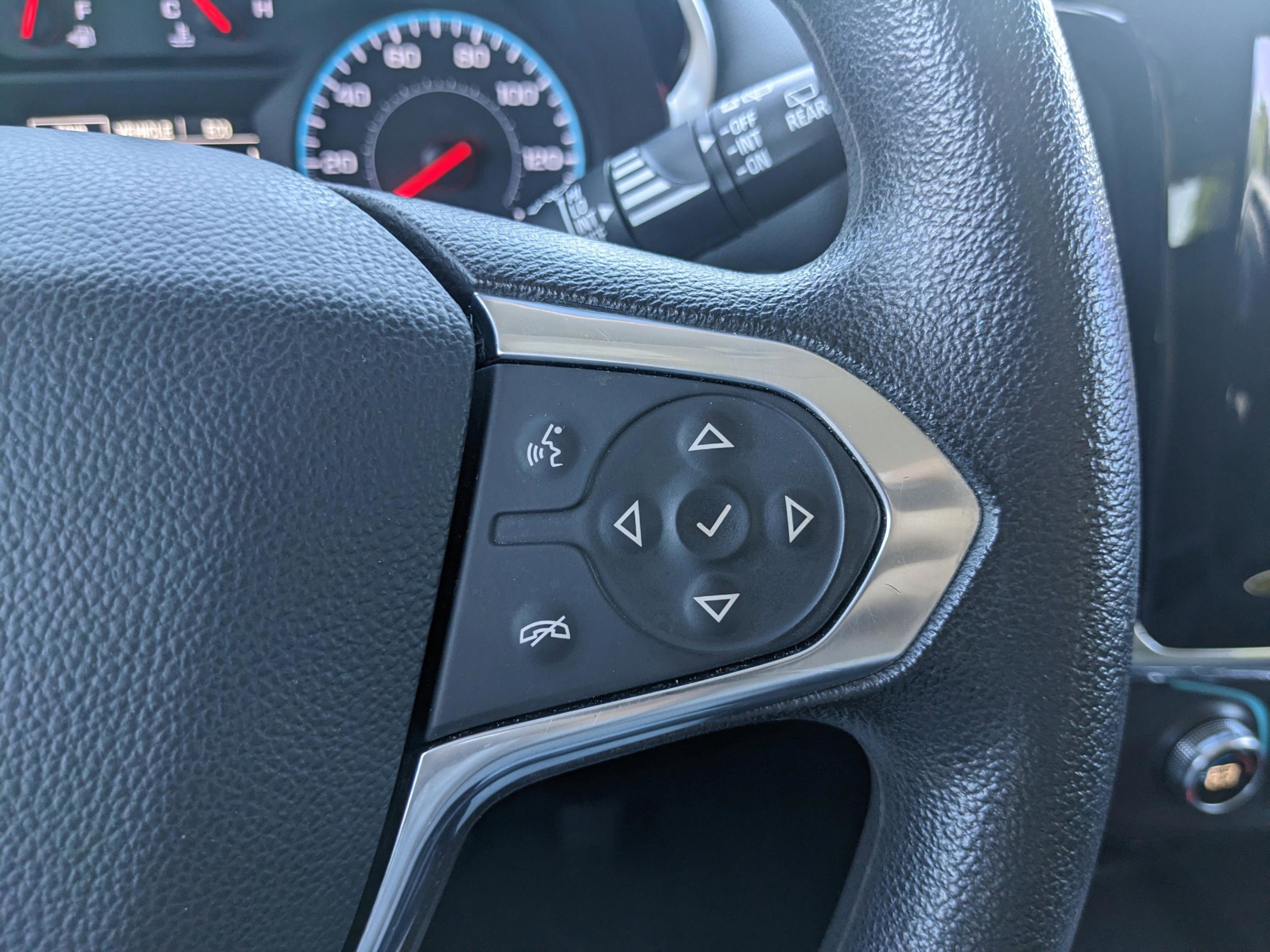 Used 2020 Chevrolet Traverse LS w/ LPO, Black Accent Package FWD image 33